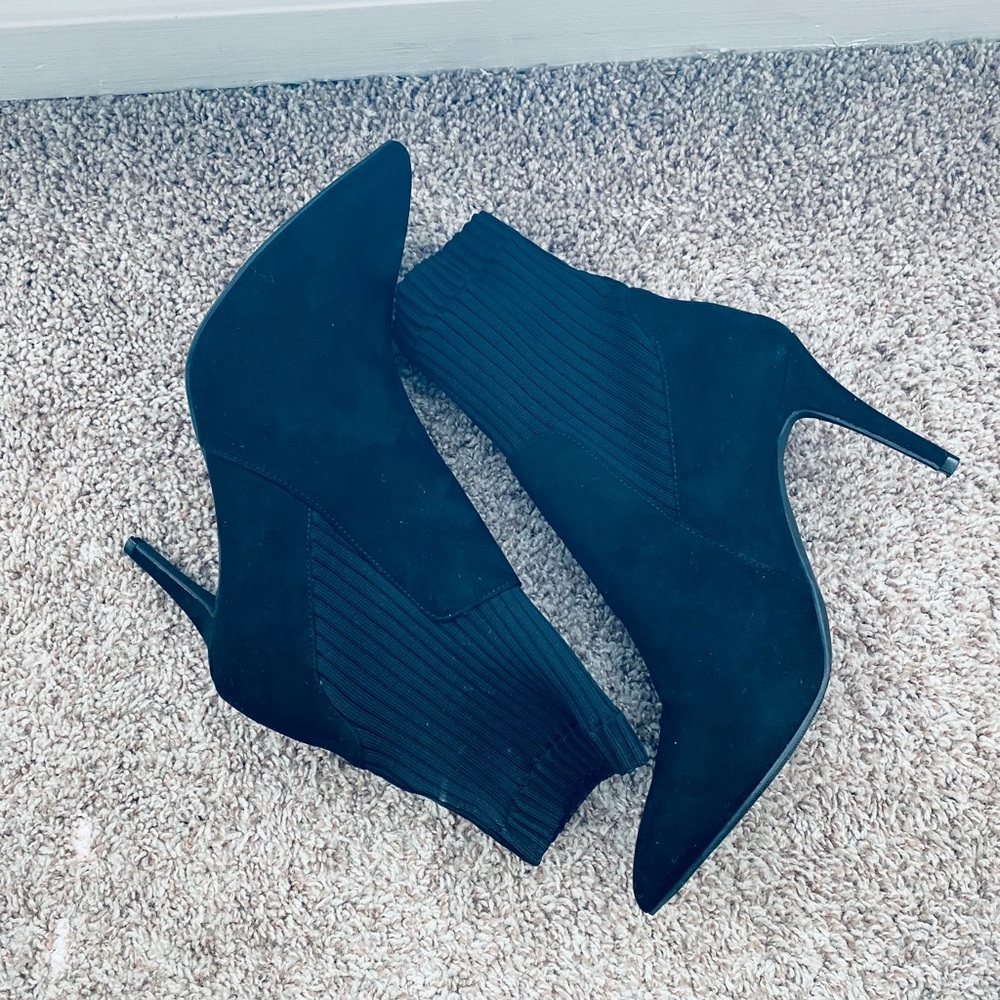 Guess Women's Ankle Sock Boot Heeled Pointed Toe 10M.